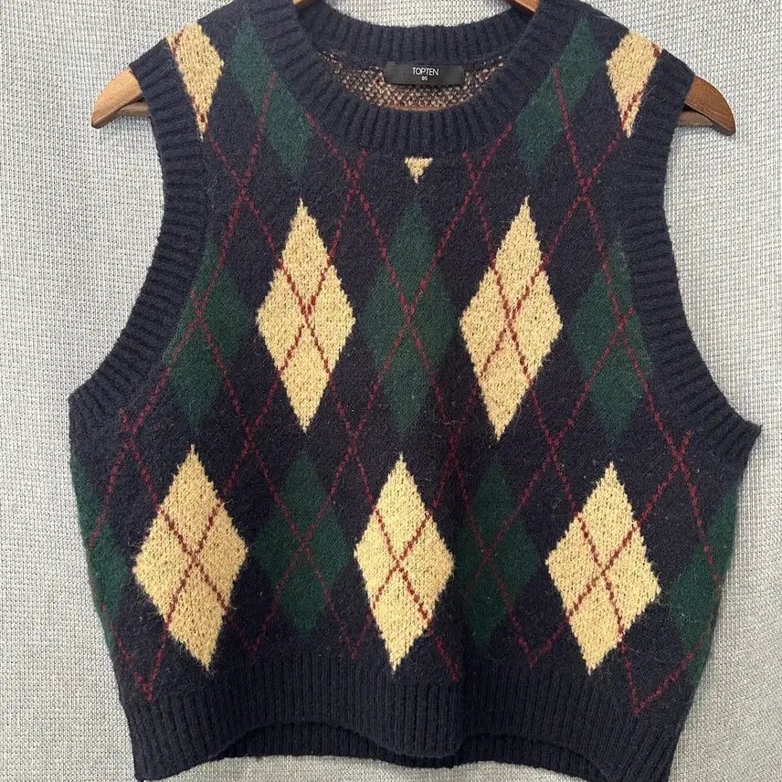 [BUNJANG] TOPTEN Argyle Knit Vest / 탑텐 TOPTEN 아가일 니트 베스트