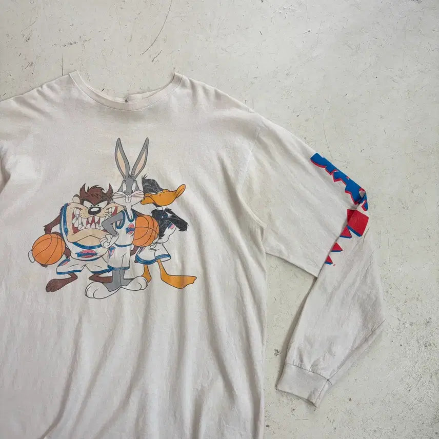 [SOLD OUT] 루니툰즈 스페이스 잼 오피셜 빈티지 롱슬리브 L
