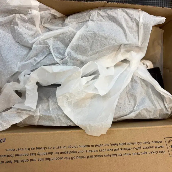 [BUNJANG] Dr. Martens Adrian Silver Loafers / 닥터마틴 아드리안 실버 260