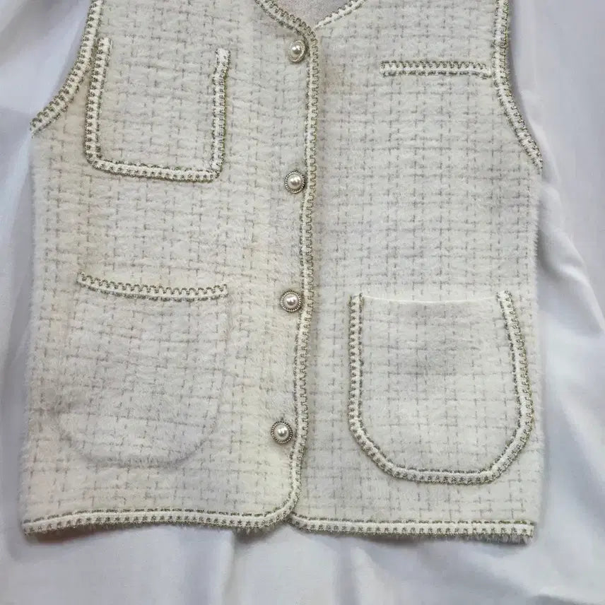 [BUNJANG] Ivory Tweed Women's Vest with Pearl Buttons / 아이보리 트위드 여성조끼 진주 버튼 F