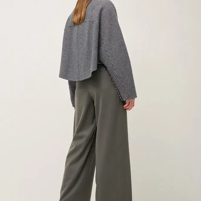 [BUNJANG] Latt by T Wool Blend Crop Jacket / 래트바이티 크롭 재킷(44~55)