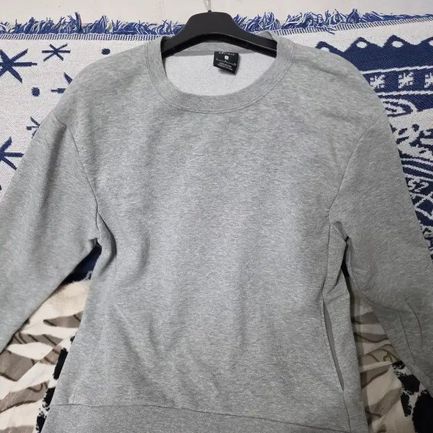 [SOLD OUT] 나이키 드라이핏 회색 맨투맨