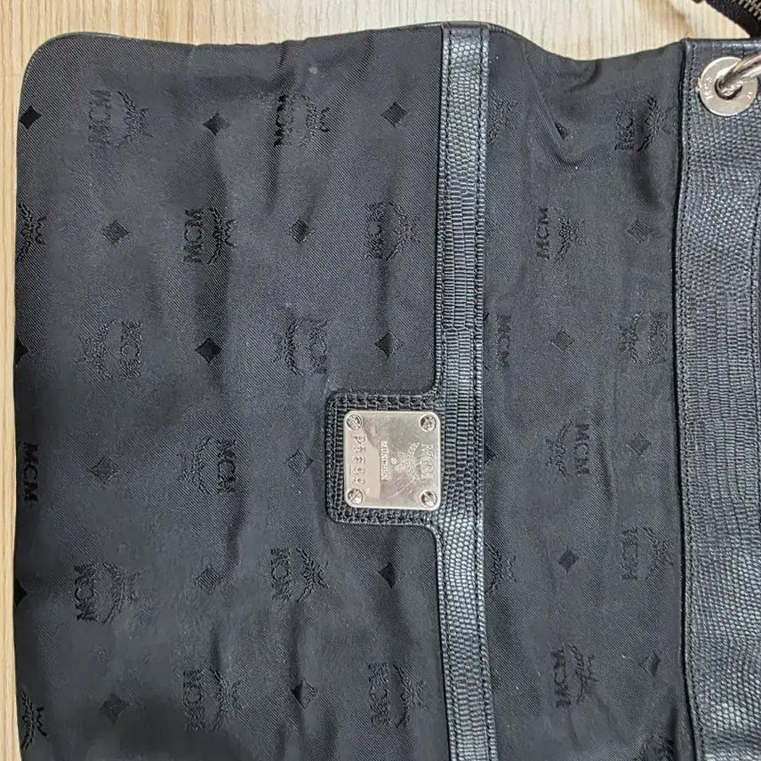 [BUNJANG] MCM Nylon Crossbody Bag Black / MCM 나일론 크로스백 블랙