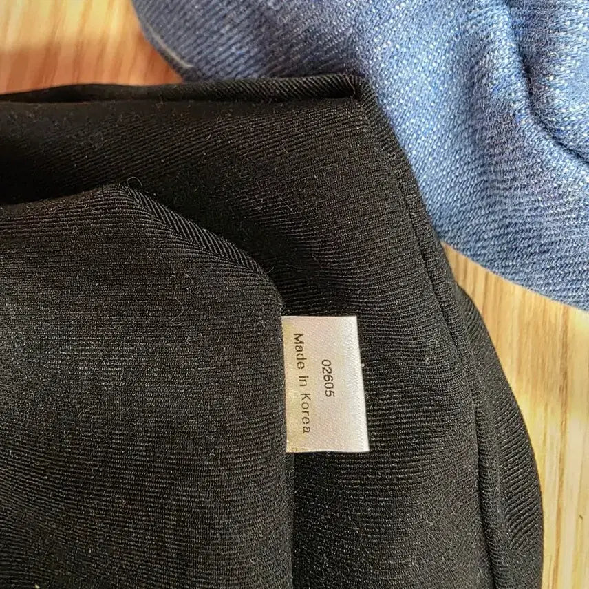 [BUNJANG] MCM Nylon Crossbody Bag Black / MCM 나일론 크로스백 블랙