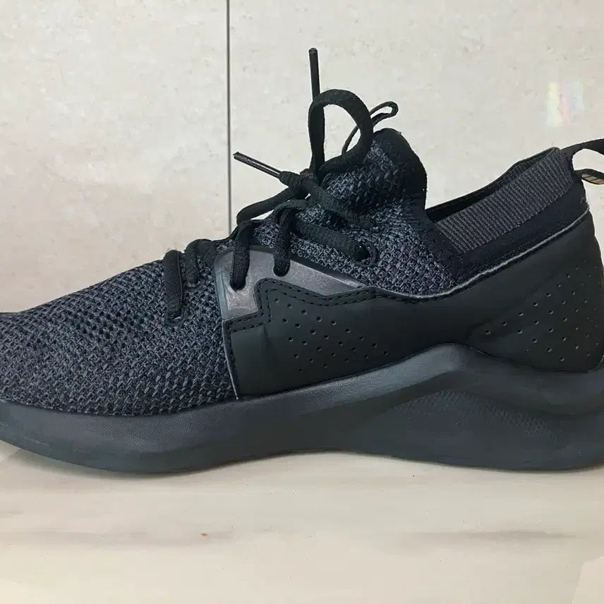 [BUNJANG] Puma Black Sneakers / 퓨마 검정 운동화