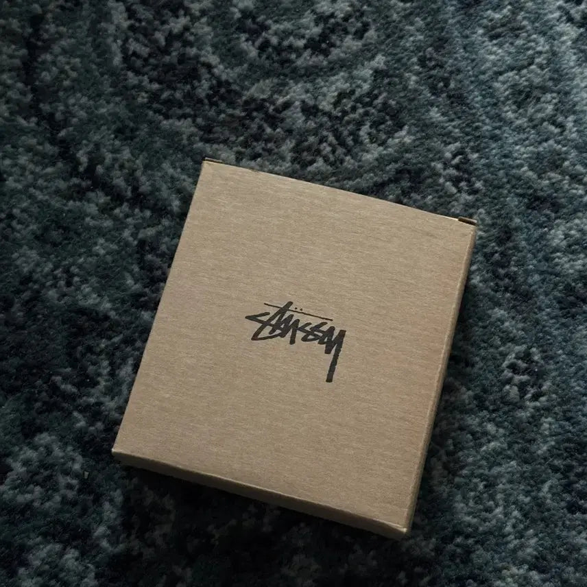 [BUNJANG] Stussy Ceramic Seashell Ashtray White / [새상품] 스투시 세라믹 씨쉘 애쉬트레이 화이트