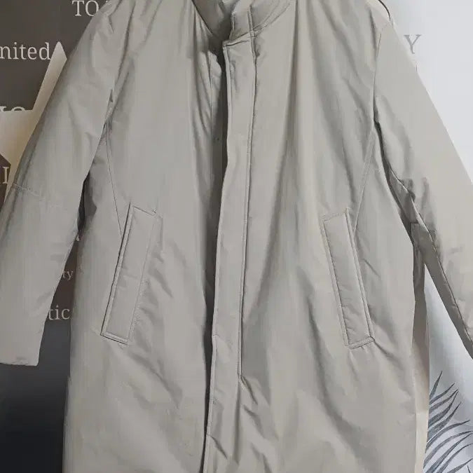 [SOLD OUT] 파렌하이트아이보리색 남성 롱 패딩 코트