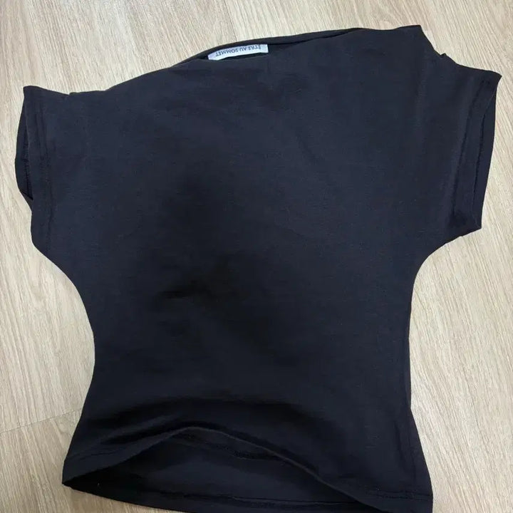 [BUNJANG] Ethosome Piercing Drape Short Sleeve Top (Black) / 에트오소메 피어싱 드레이프 숏 슬리브탑(블랙)