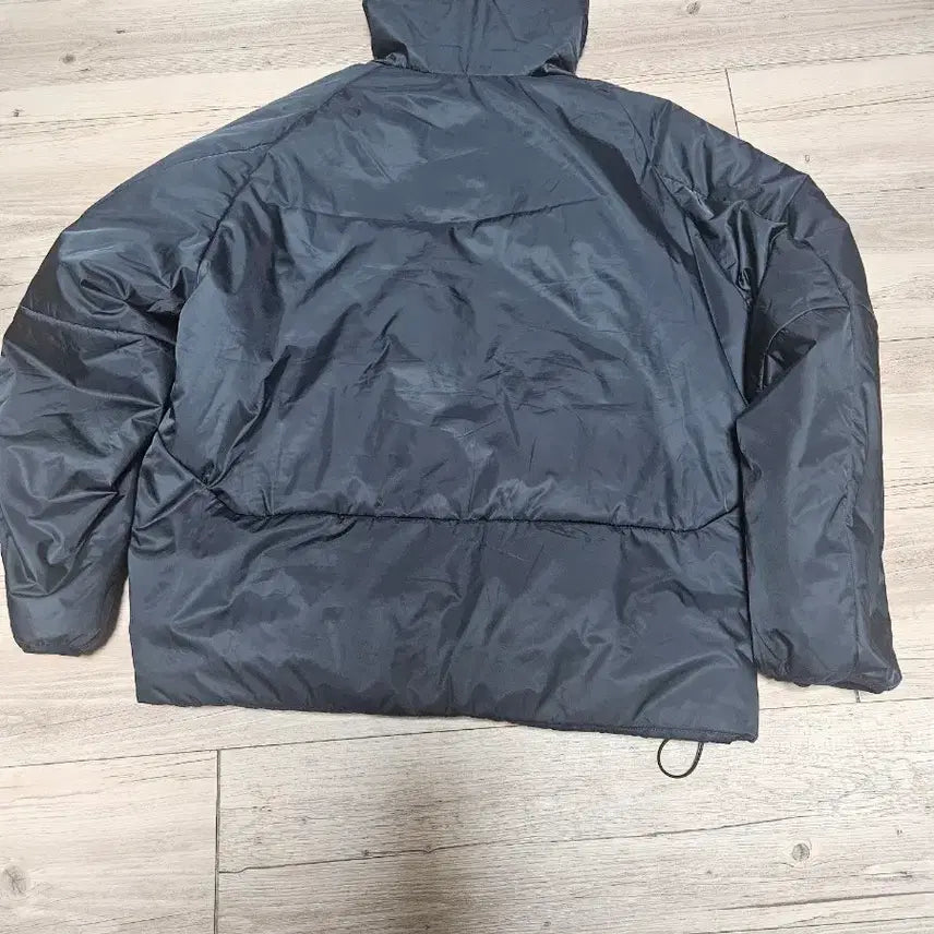 [BUNJANG] Supreme Windstopper Insulated Hooded Jacket Black XL / 슈프림 윈드스토퍼 인슐레이티드 후드 자켓 블랙 - 25SS xl 판매
