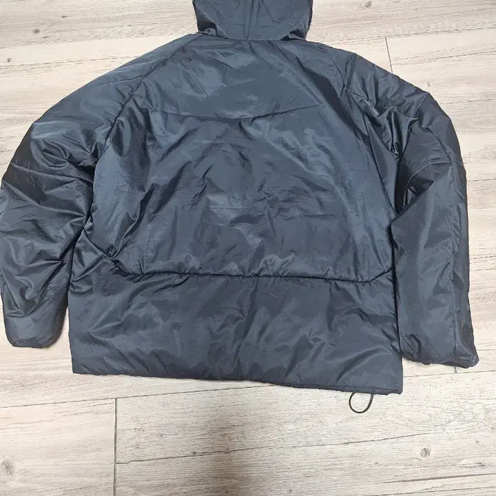 [BUNJANG] Supreme Windstopper Insulated Hooded Jacket Black XL / 슈프림 윈드스토퍼 인슐레이티드 후드 자켓 블랙 - 25SS xl 판매