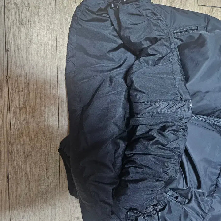 [BUNJANG] Supreme Windstopper Insulated Hooded Jacket Black XL / 슈프림 윈드스토퍼 인슐레이티드 후드 자켓 블랙 - 25SS xl 판매