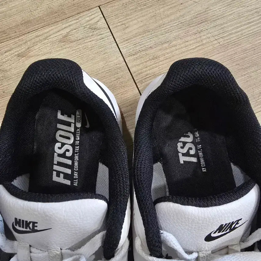 [BUNJANG] Nike Golf Infinity G Spikeless Golf Shoes / 나이키골프 인피니티 G 스파이크리스 골프화 270mm