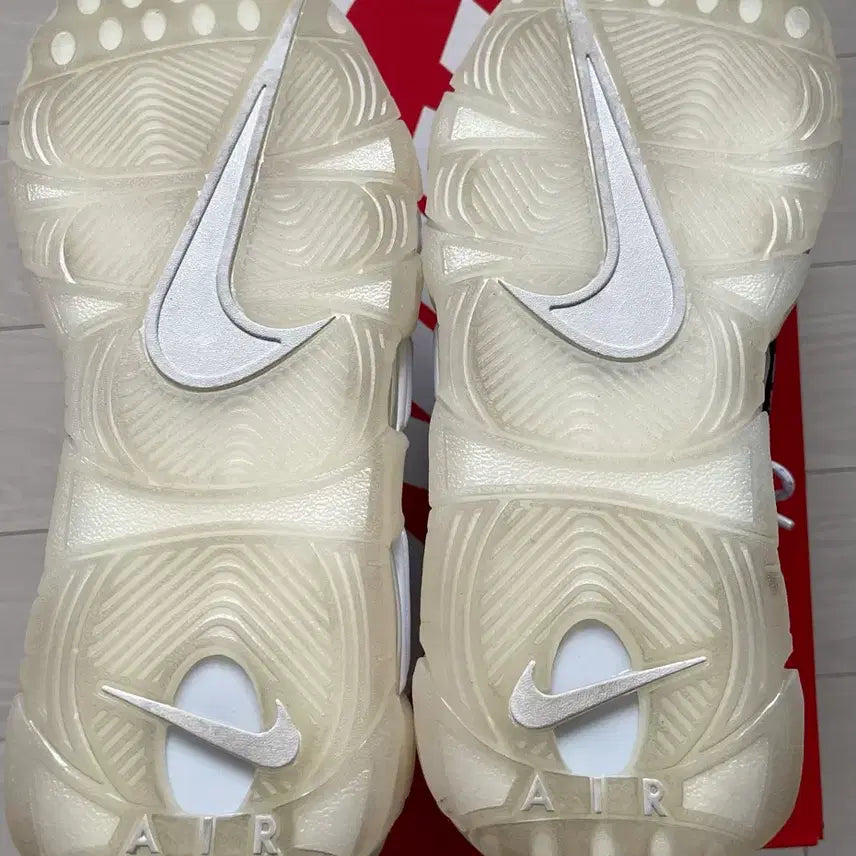 [BUNJANG] Nike Air More Uptempo 96 Copy and Paste White Sneakers / 나이키 에어 모어 업템포 96 카피 앤 페이스트 화이트