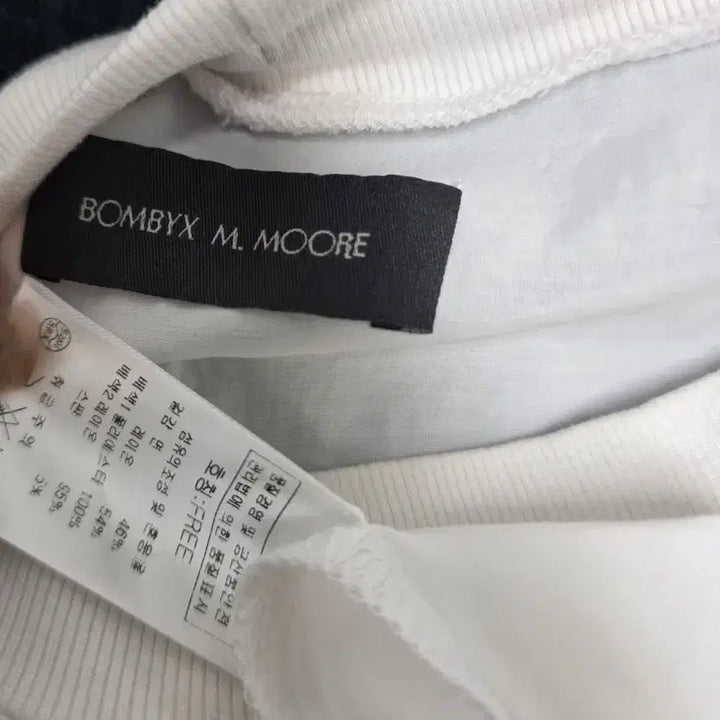 [BUNJANG] BOMVIX MUE Back Slit T-Blouse / 봄빅스엠무어 백시스루 티블라우스