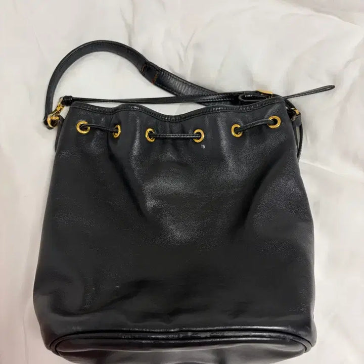 [BUNJANG] Prada Leather Bucket Bag / 프라다 버킷백(레더)