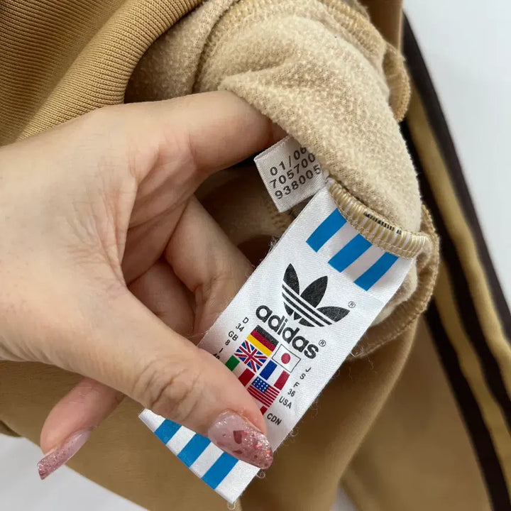 [SOLD OUT] 아디다스 딱붙핏 모카 브라운 크롭 트랙탑 져지