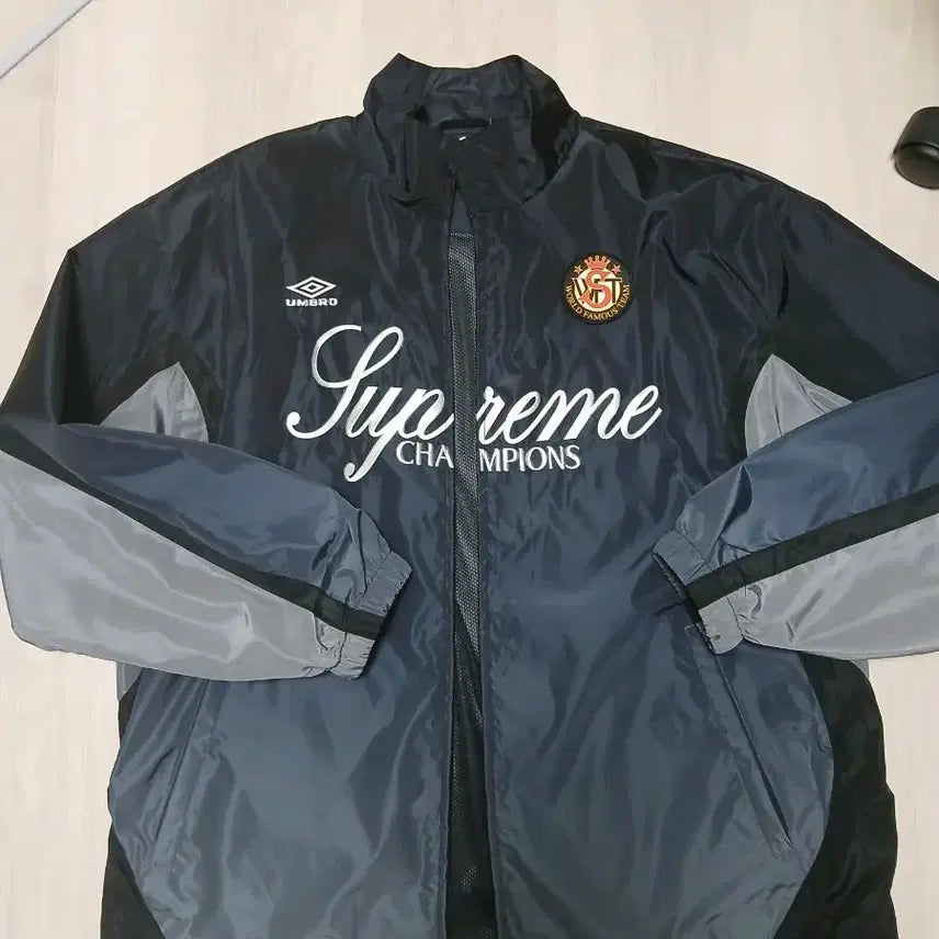 [BUNJANG] Supreme Umbro Track Jacket / 슈프림X엄브로 트랙자켓 M사이즈 새상품