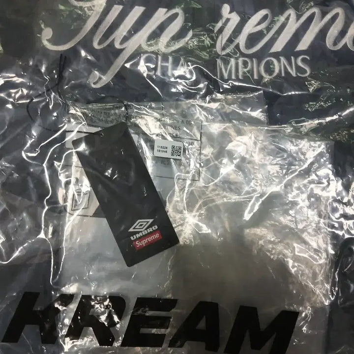 [BUNJANG] Supreme Umbro Track Jacket / 슈프림X엄브로 트랙자켓 M사이즈 새상품