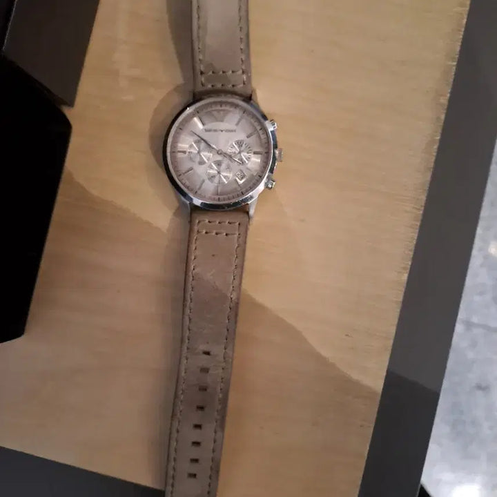 [BUNJANG] Emporio Armani Leather Watch / 엠포리오 아르마니 가죽 시계