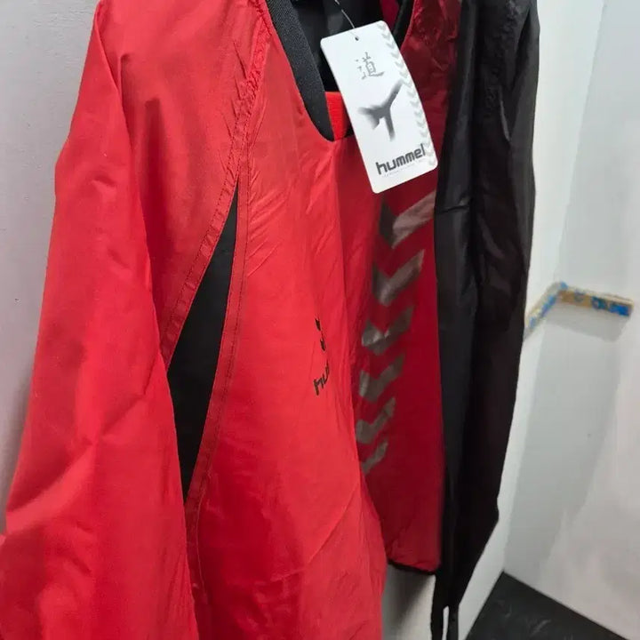 [BUNJANG] Hummel Woven Windbreaker Set (Red/Black) - Size 100 / 새상품) 험멜 홀겹 우븐바막세트 100사이즈