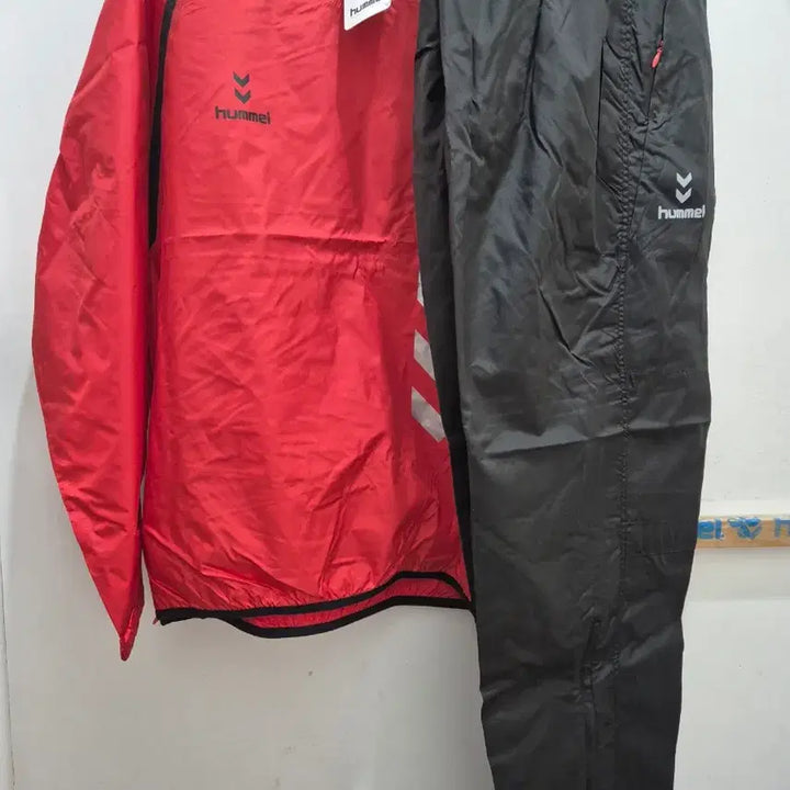 [BUNJANG] Hummel Woven Windbreaker Set (Red/Black) - Size 100 / 새상품) 험멜 홀겹 우븐바막세트 100사이즈