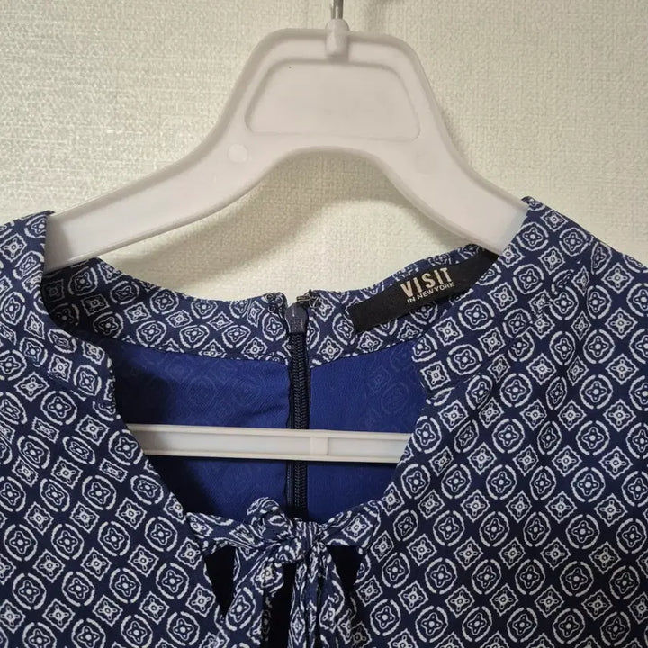 [BUNJANG] VISIT IN NEW YORK Blue Pattern Dress / VISIT IN NEW YORK 블루 패턴 원피스