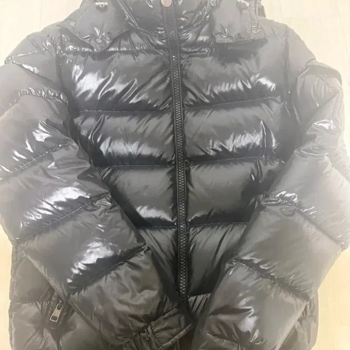 [BUNJANG] Moncler Maya Shiny Black Puffer Jacket / 몽클레어 마야 유광블랙