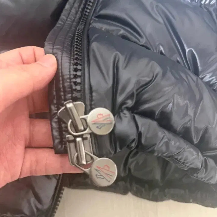[BUNJANG] Moncler Maya Shiny Black Puffer Jacket / 몽클레어 마야 유광블랙