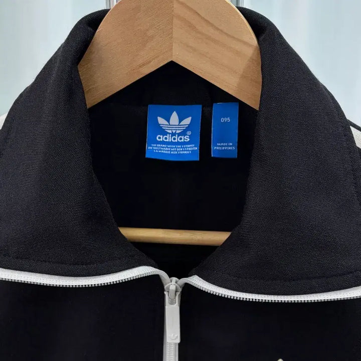 [BUNJANG] Adidas Europa Black Track Top Jacket / [M]아디다스 유로파 블랙 트랙탑 져지
