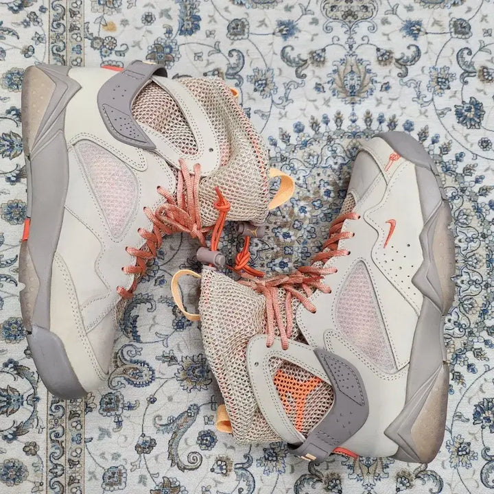 [BUNJANG] Nike x Bephies Beauty Supply Jordan 7 Retro Sanddrift Sneakers / 나이키 X 베피스 뷰티 서플라이 조던7 레트로 샌드드리프트 250mm