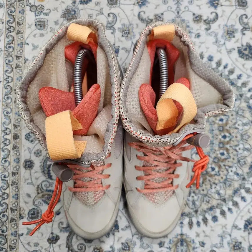 [BUNJANG] Nike x Bephies Beauty Supply Jordan 7 Retro Sanddrift Sneakers / 나이키 X 베피스 뷰티 서플라이 조던7 레트로 샌드드리프트 250mm