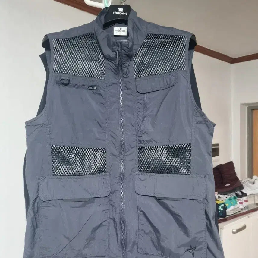 [BUNJANG] Westwood Multi-Pocket Gray Vest 100 / (새옷 수준)웨스트우드 멀티 포켓 그레이 바람막이 조끼 100사이즈