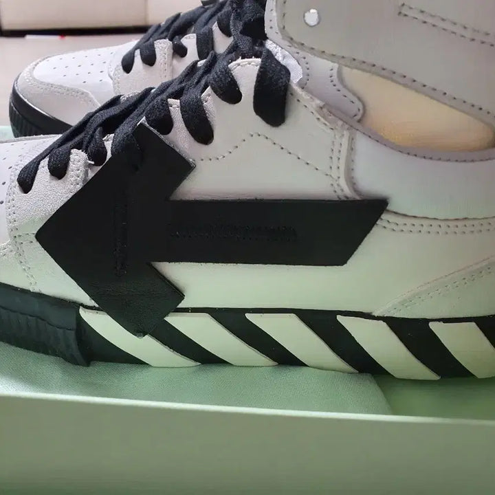 [BUNJANG] Off-White 3.0 High-Top Sneakers / 오프화이트 3.0 하이탑 스니커즈