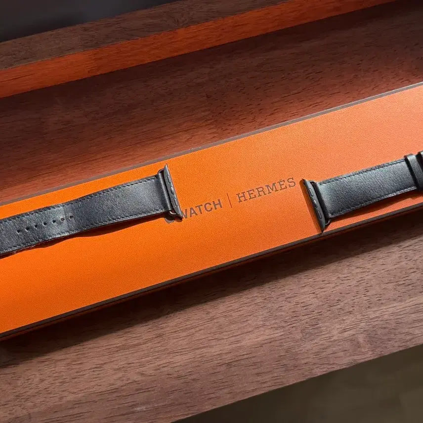 [BUNJANG] Apple Watch Hermes Single Tour Noir Leather Strap / 애플워치 에르메스 가죽 스트랩 44/45/46/49mm 싱글투어 누아르