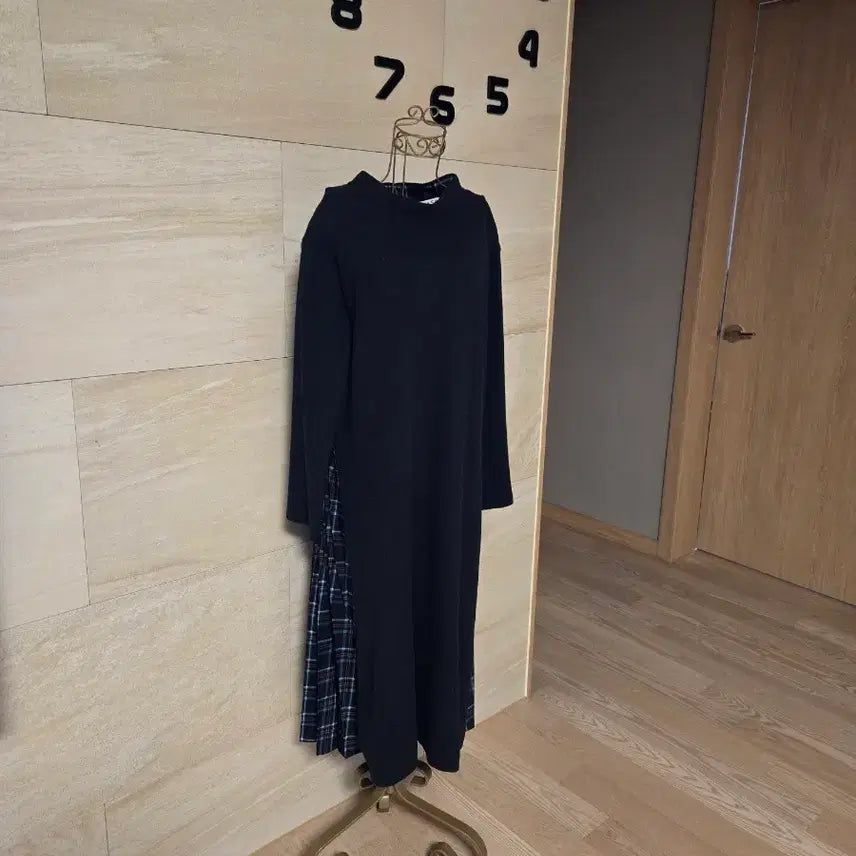 [BUNJANG] SJSJ Pleated Long Dress / [F] SJSJ 에스제이에스제이 플리츠 롱 원피스 2020