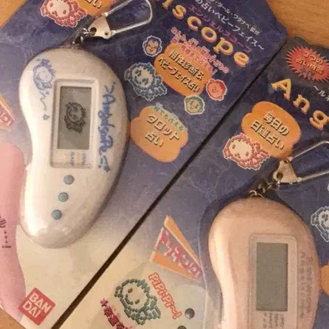 [BUNJANG] Kitty Tamagotchi Angelscope Game Console / 초레어! 1997년 일본 고전 다마고치 엔젤스코프 게임기 키티 똥사이즈