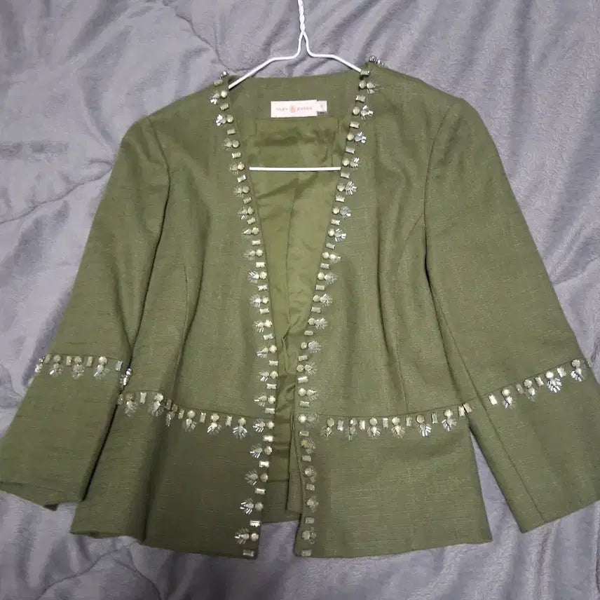 [BUNJANG] Tory Burch Khaki Embellished Jacket / 토리버치 카키색 장식 자켓(정품)