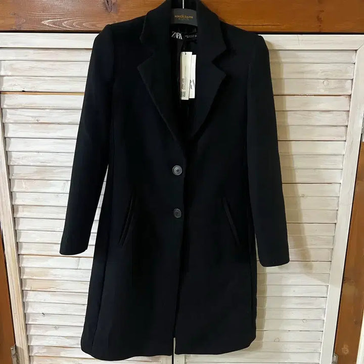 [SOLD OUT] 자라 블랙 코트 새상품 택 O