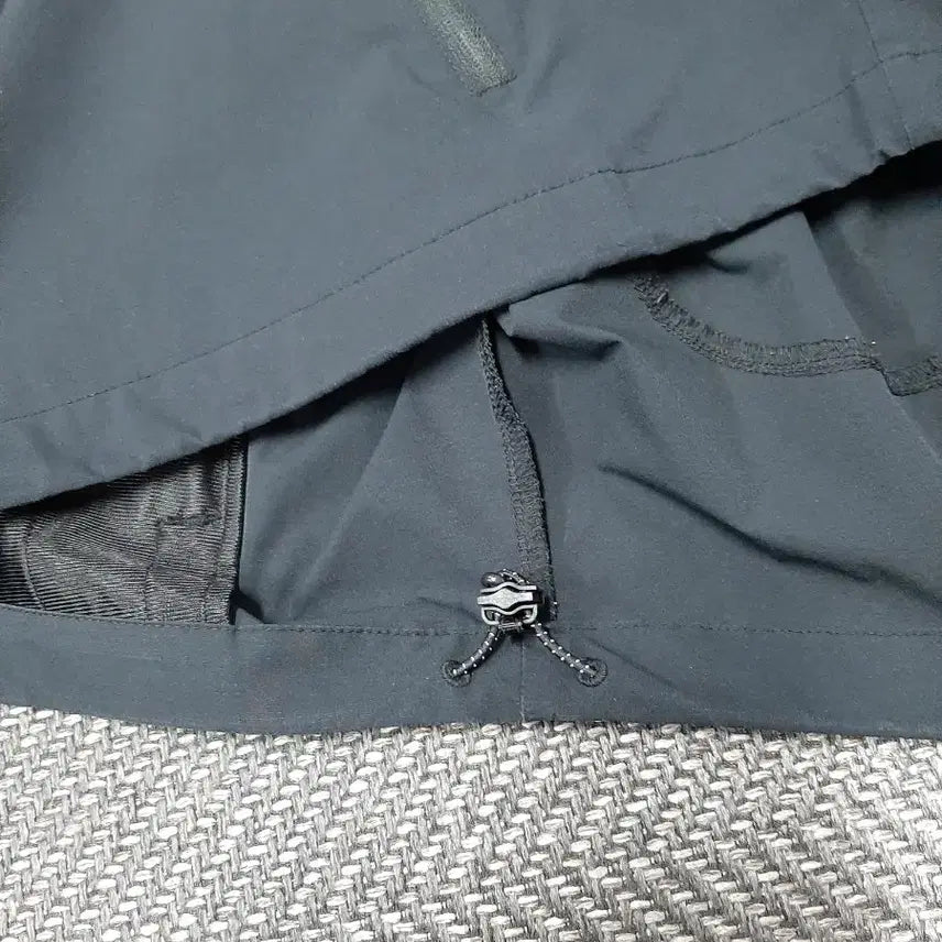[BUNJANG] Umbro Mesh Crop Anorak Black / 엄브로 메쉬 크롭 아노락 블랙 UO222SWT55