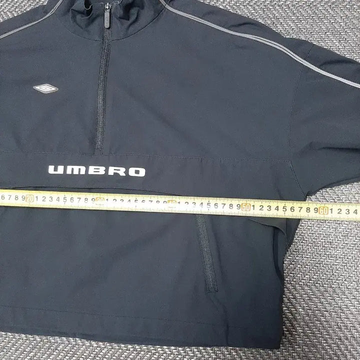 [BUNJANG] Umbro Mesh Crop Anorak Black / 엄브로 메쉬 크롭 아노락 블랙 UO222SWT55