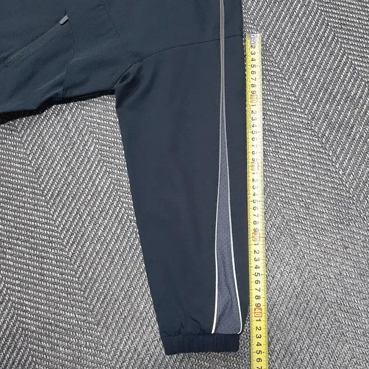 [BUNJANG] Umbro Mesh Crop Anorak Black / 엄브로 메쉬 크롭 아노락 블랙 UO222SWT55