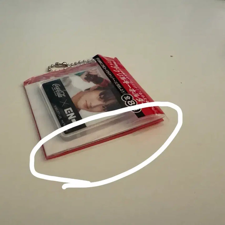 [BUNJANG] Yang Jungwon Coca-Cola Japan Official Keyring Photocard / 양정원 정원 키링 코카콜라 일본 공굿 포카 고양이 타마마