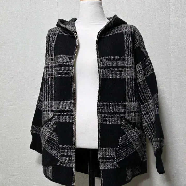 [BUNJANG] Women's Knit Hooded Zip-Up Jacket / 여성 니트 후드집업