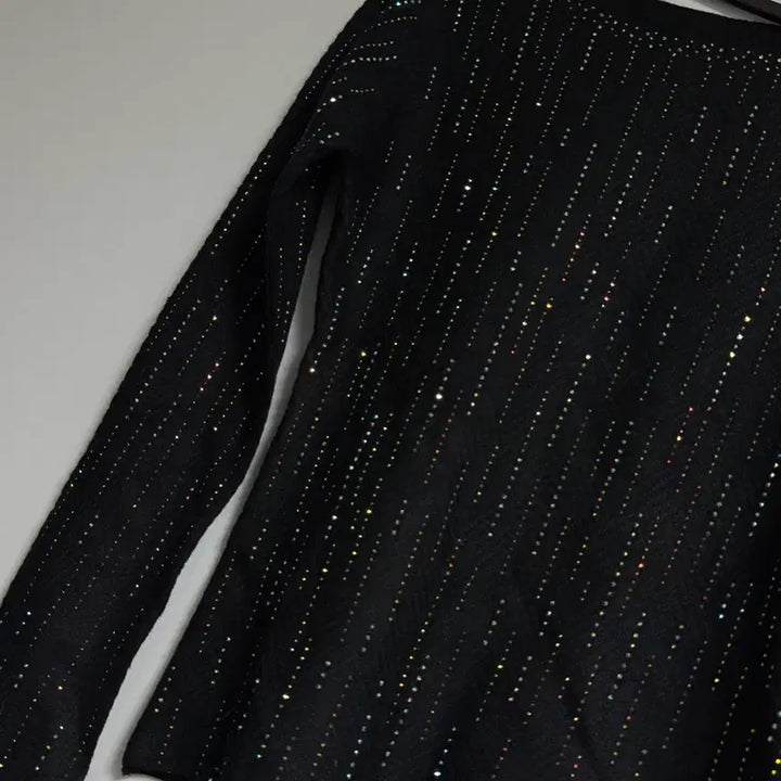 [BUNJANG] Jeweled Mock Neck Knit Top / 입술넥 큐빅 니트 새상품