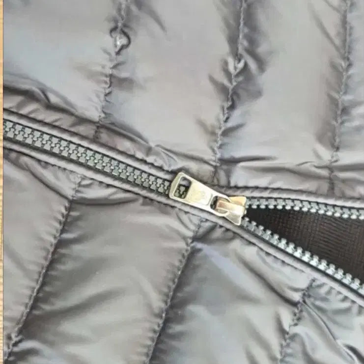 [BUNJANG] Moncler Knit Padded Jacket / 몽클레어 니트패딩