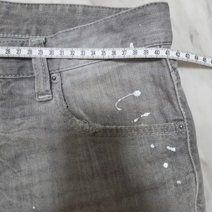 [BUNJANG] Dsquared2 Gray Painting Slim Denim Pants / 디스퀘어드 그레이 페인팅 슬림 데님팬츠