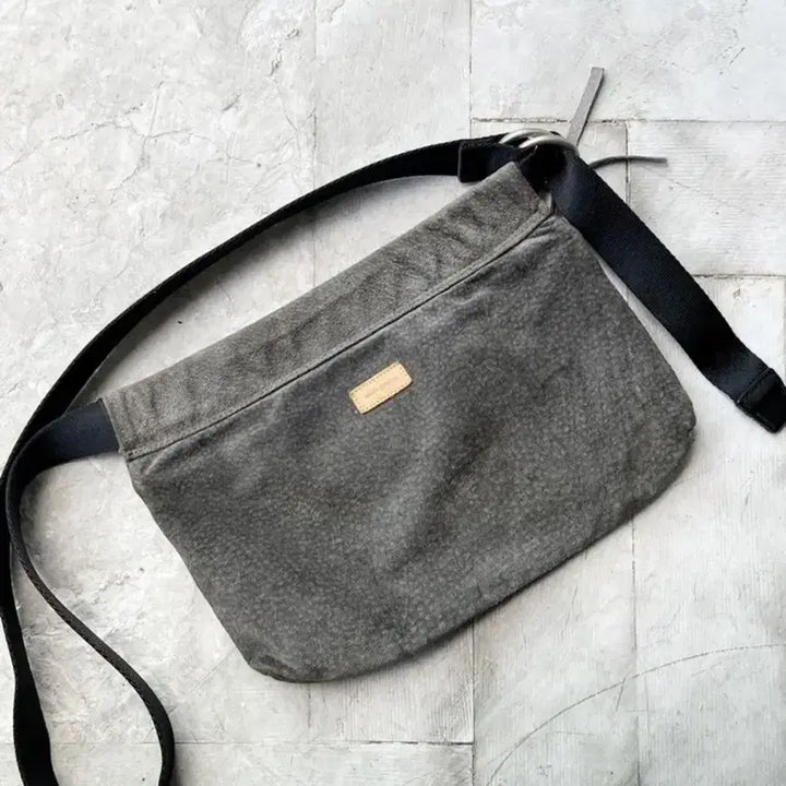 [BUNJANG] Hender Scheme Shoulder Bag Gray / 헨더스킴 숄더백 그레이