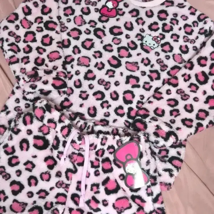 [BUNJANG] Hello Kitty Gyaru Set Up - Pink Leopard, Devil Kitty / 헬로키티 갸루 셋업 4종 악마 키티 핑크 레오파드 호피 키티 오네갸루