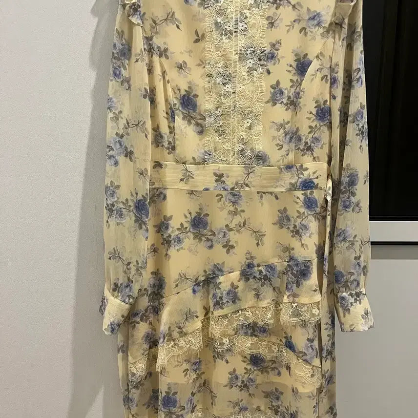 [BUNJANG] Milkcocoa IU Floral Print Dress / 밀크코코아 노랑 블루꽃 아이유 원피스