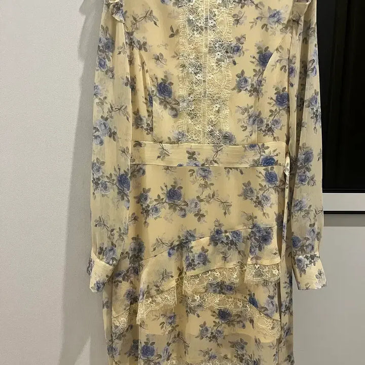 [BUNJANG] Milkcocoa IU Floral Print Dress / 밀크코코아 노랑 블루꽃 아이유 원피스